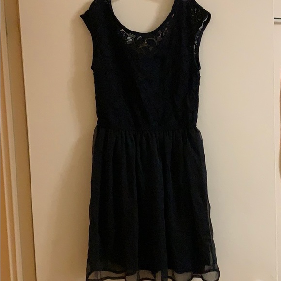 Black lace dress - Picture 1 of 5